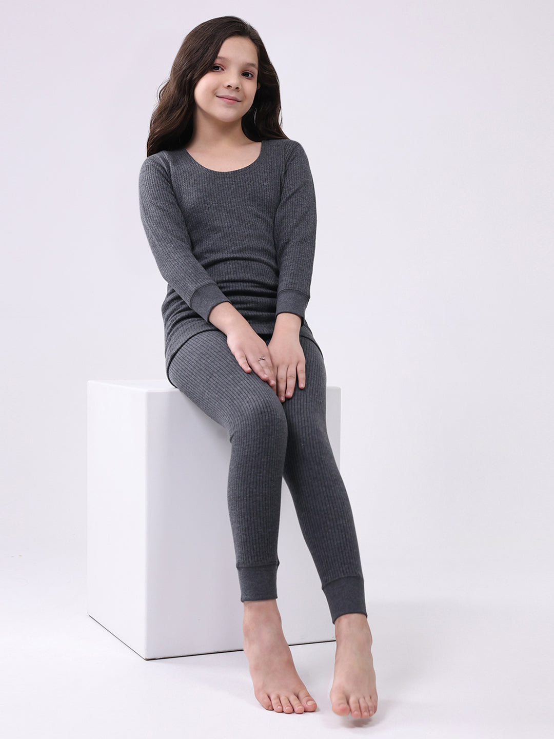 Kids-Unisex Charcoal Solid Round Neck Full Sleeve Thermal Vest