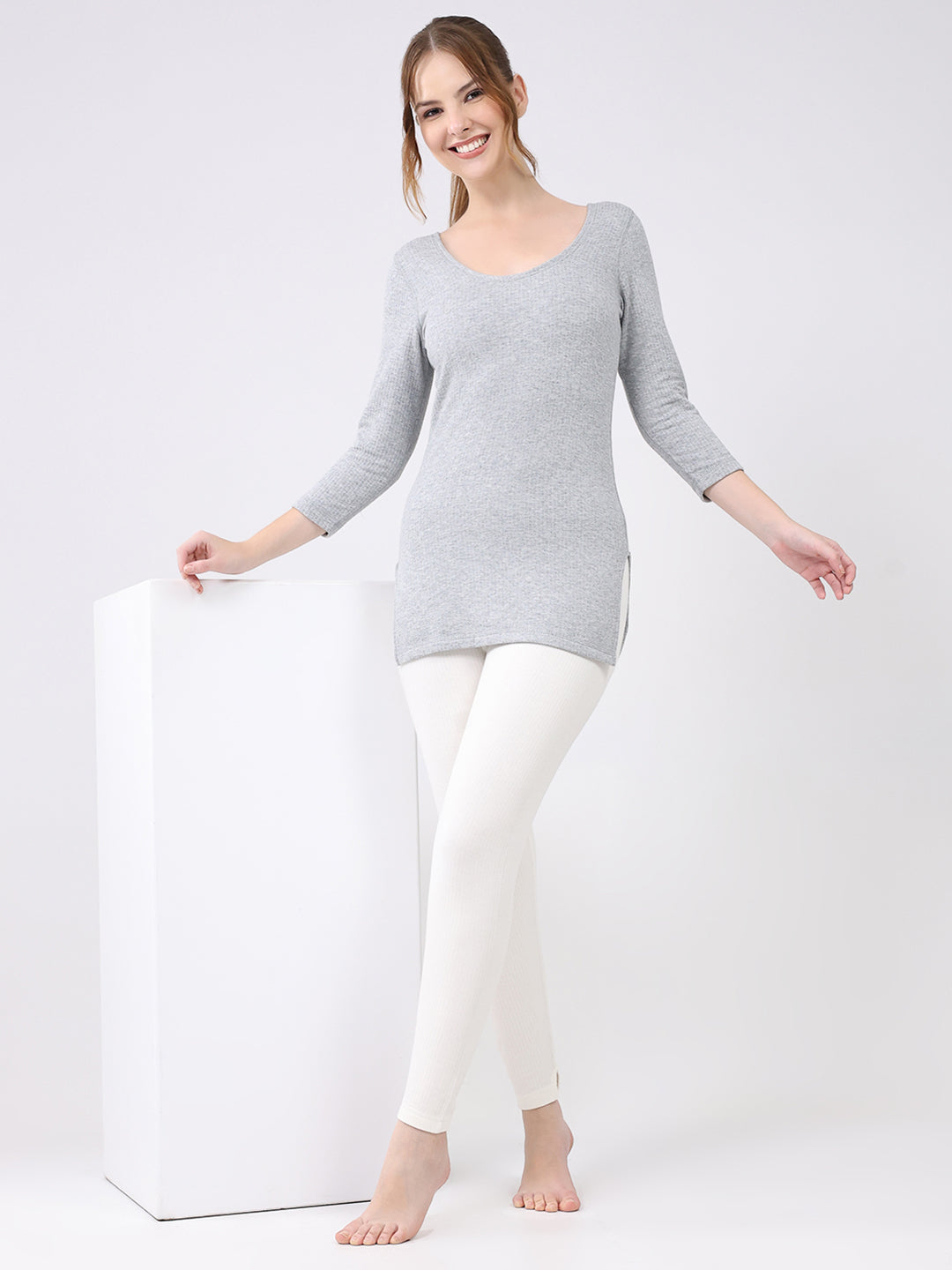 Women Grey Solid Round Neck 3/4th Sleeve Thermal Vest