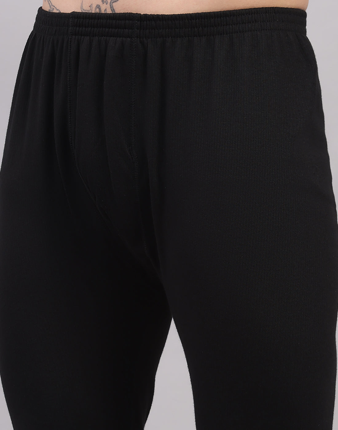 Men Black Solid Regular Fit Thermal Lower