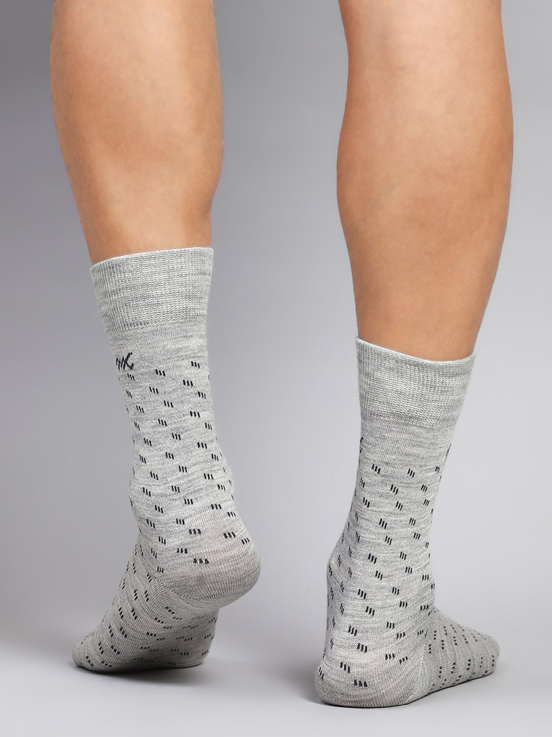 Men Cotton Blend Solid Calf Length Socks (1 Pair)