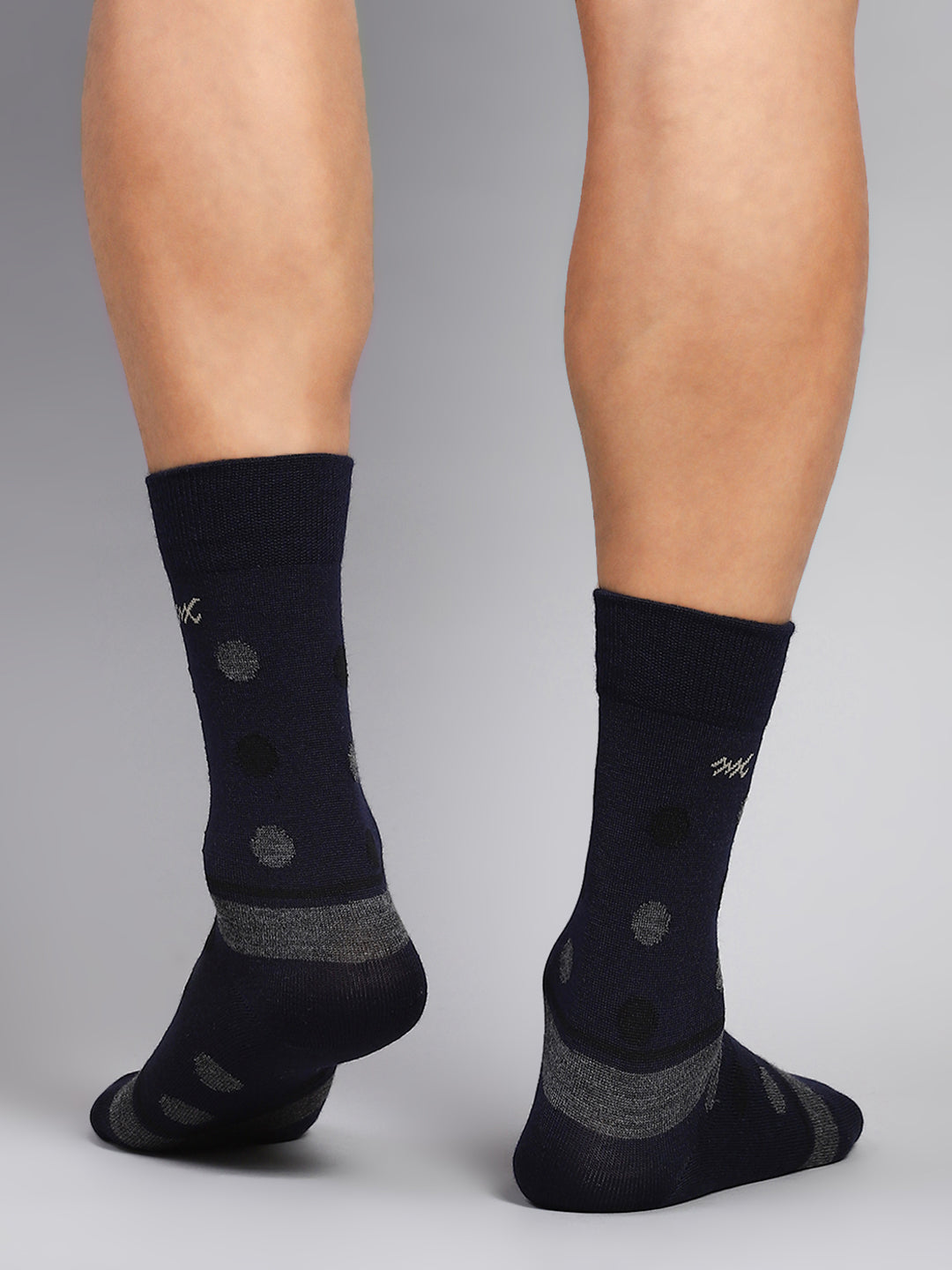 Men Cotton Blend Solid Calf Length Socks (1 Pair)