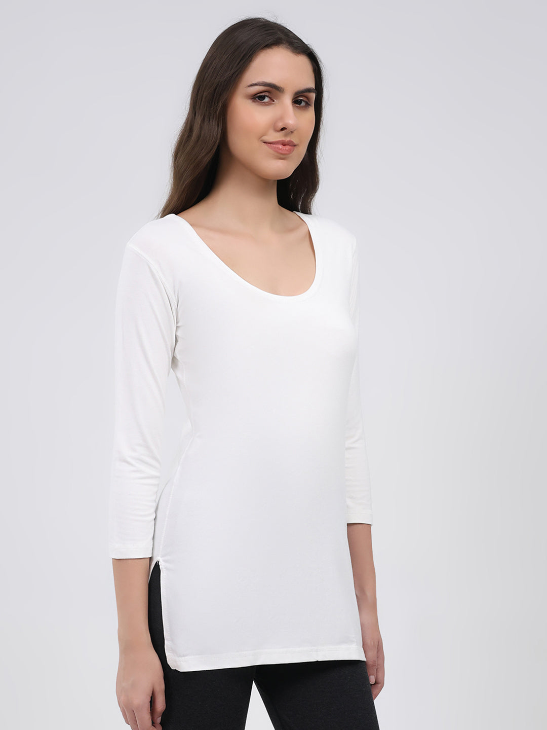 Women White Solid Round Neck 3/4th Sleeve Thermal Vest