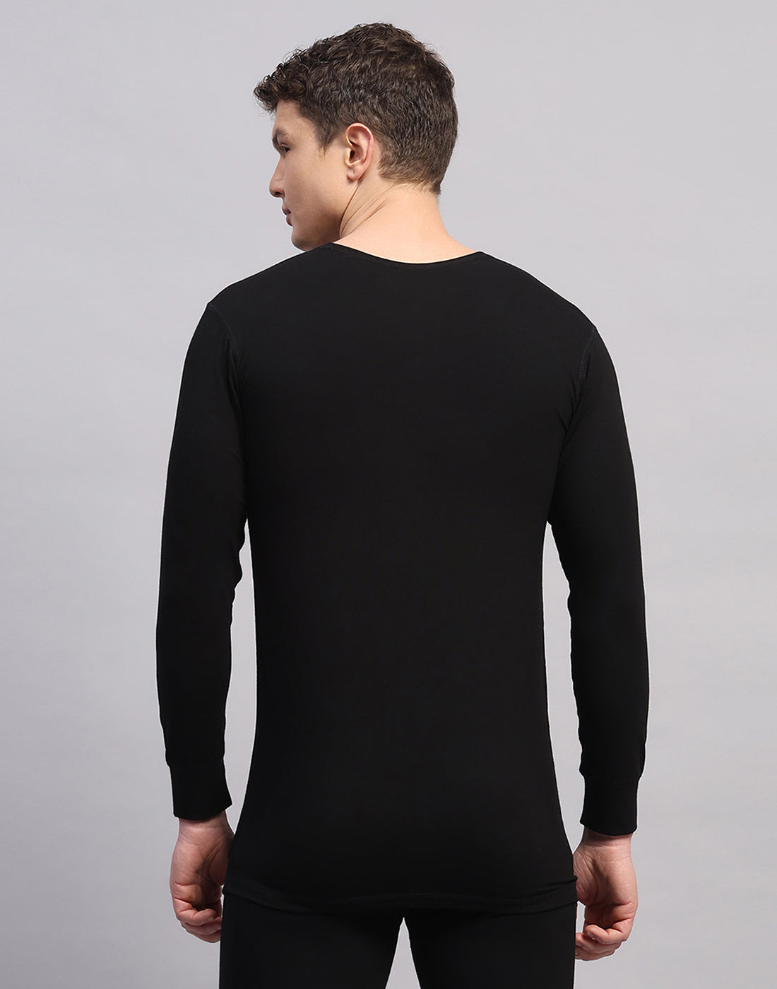Men Black Solid Round Neck Full Sleeve Thermal Vest