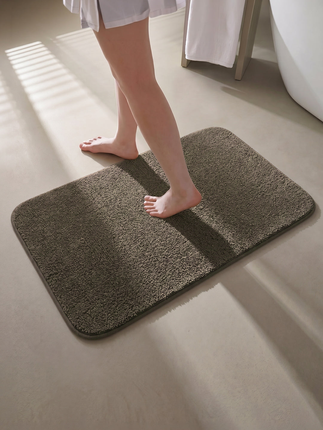 Monte Carlo Charcoal Solid Polyester 2000 GSM Soft and Absorbent Anti-Skid Bath Mat