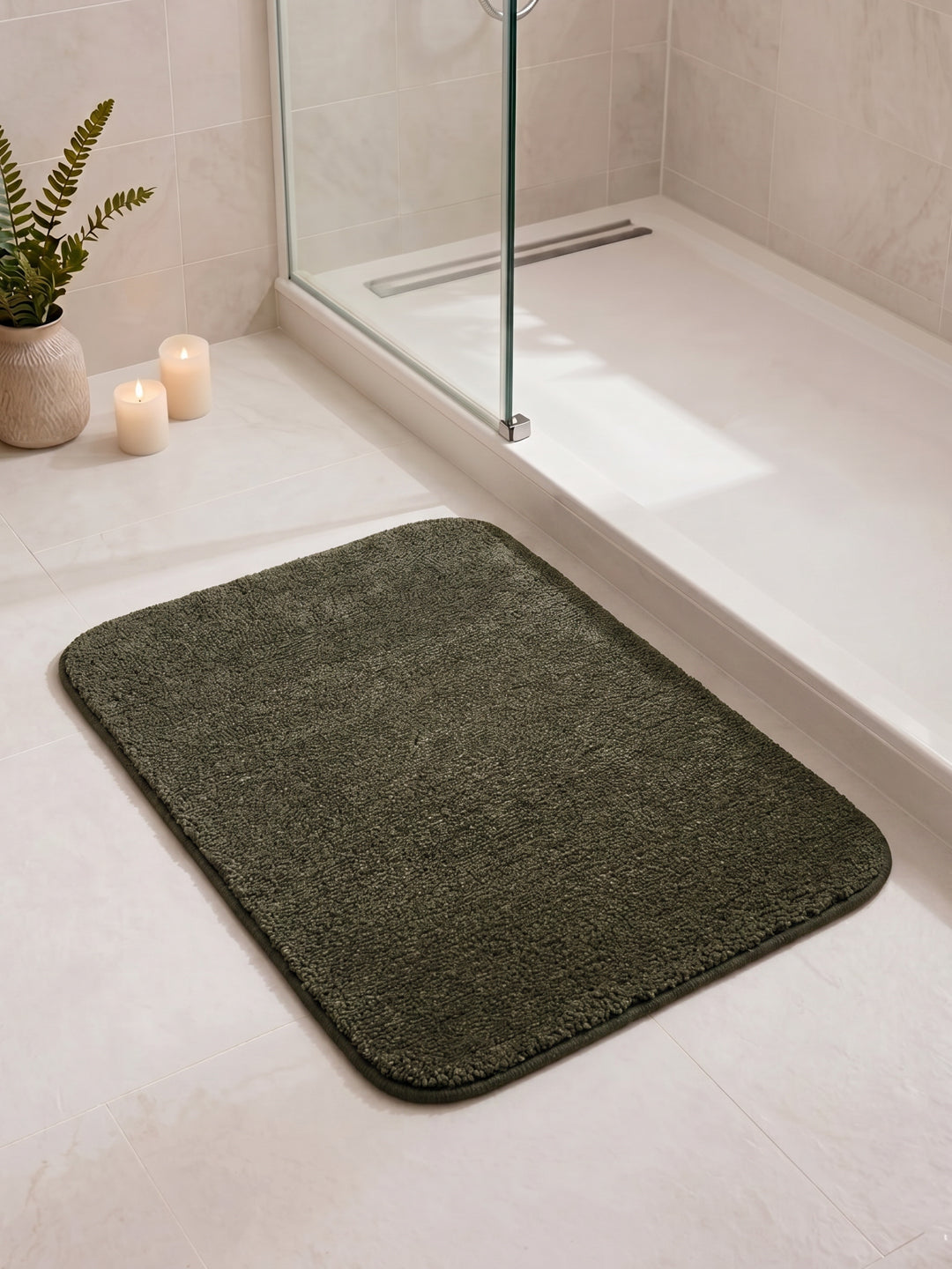 Monte Carlo Charcoal Solid Polyester 2000 GSM Soft and Absorbent Anti-Skid Bath Mat
