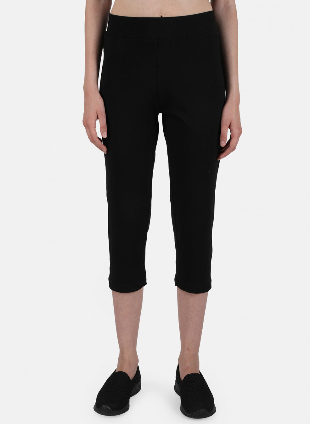 Womens Black Regular Capri