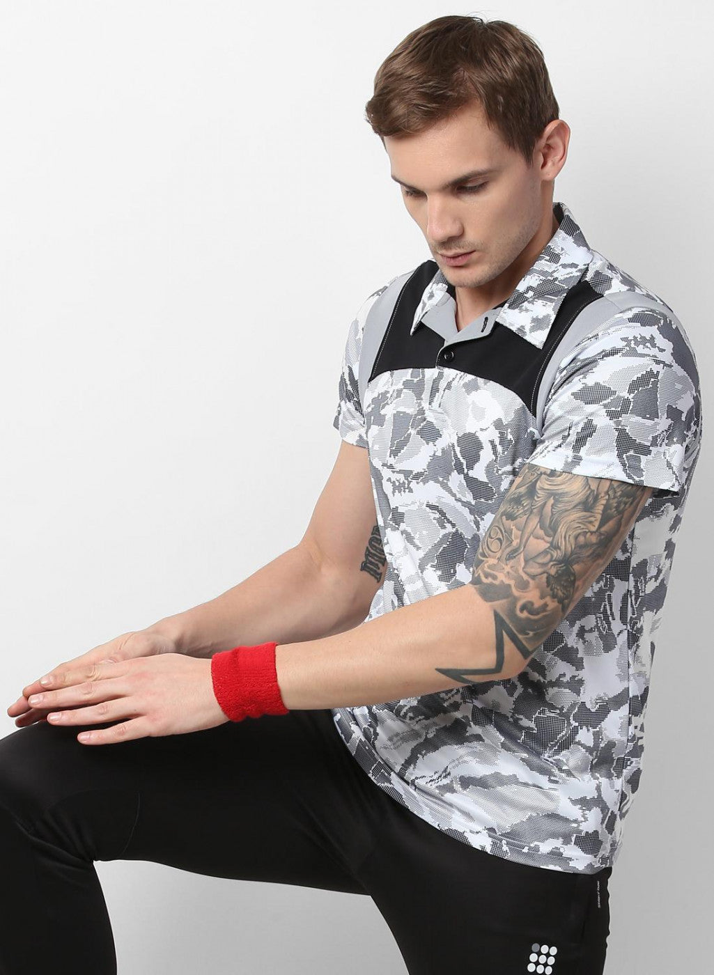 Rock.it White Black Collar Smart Fit T-Shirt