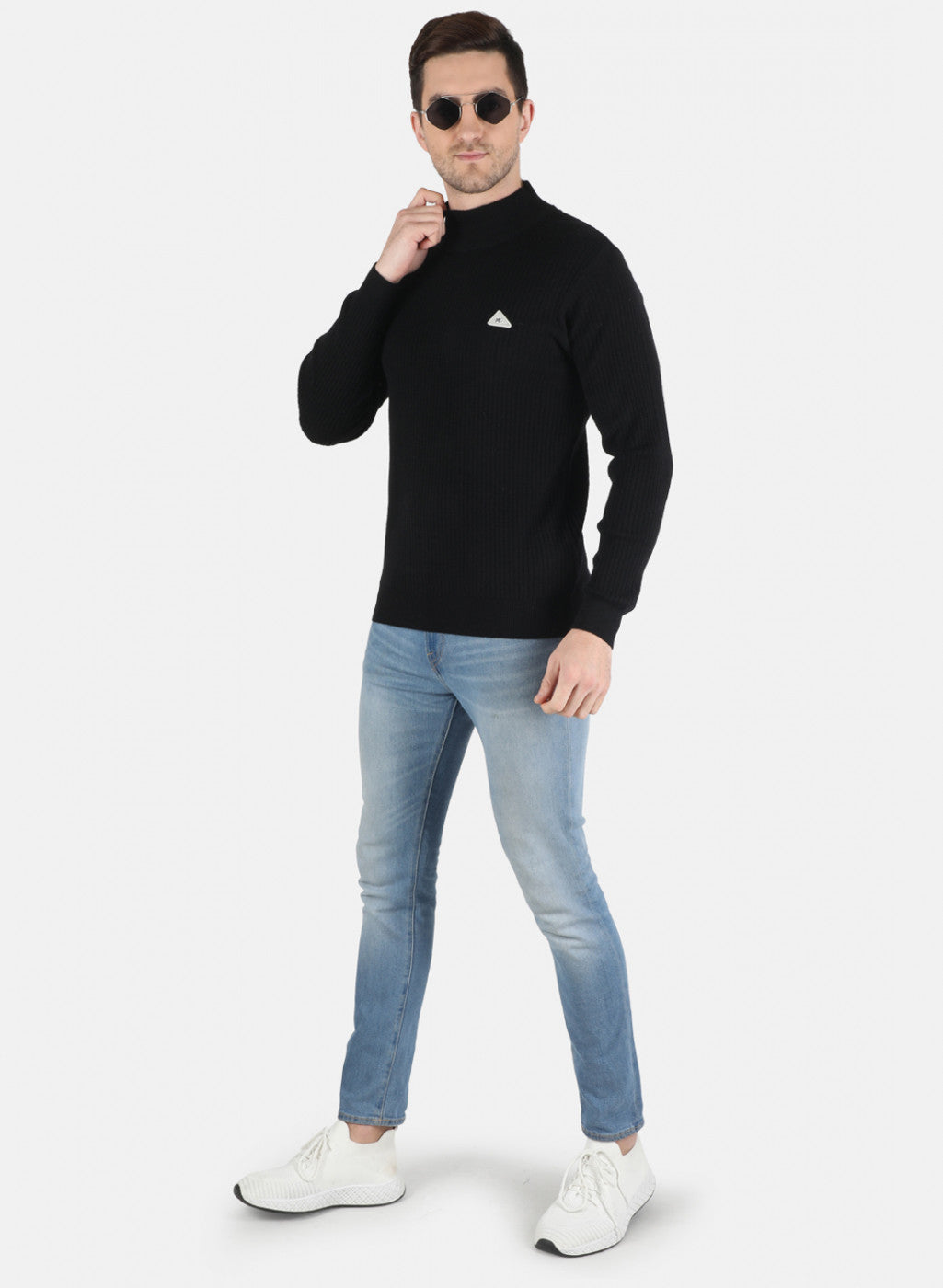 Men Black Solid Pullover