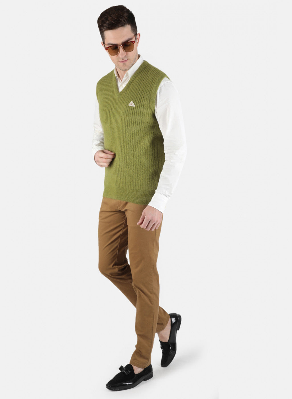 Men Olive Solid Sweater