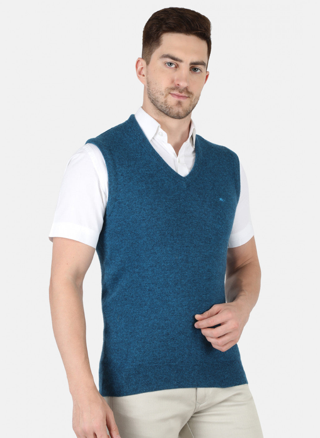 Men Blue Solid Sweater