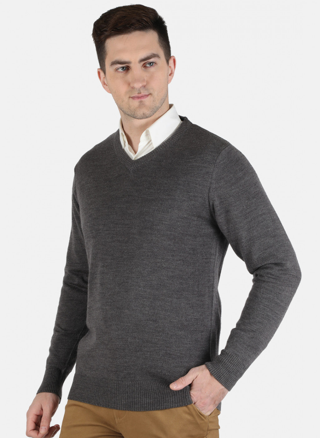 Men Grey Solid Pullover
