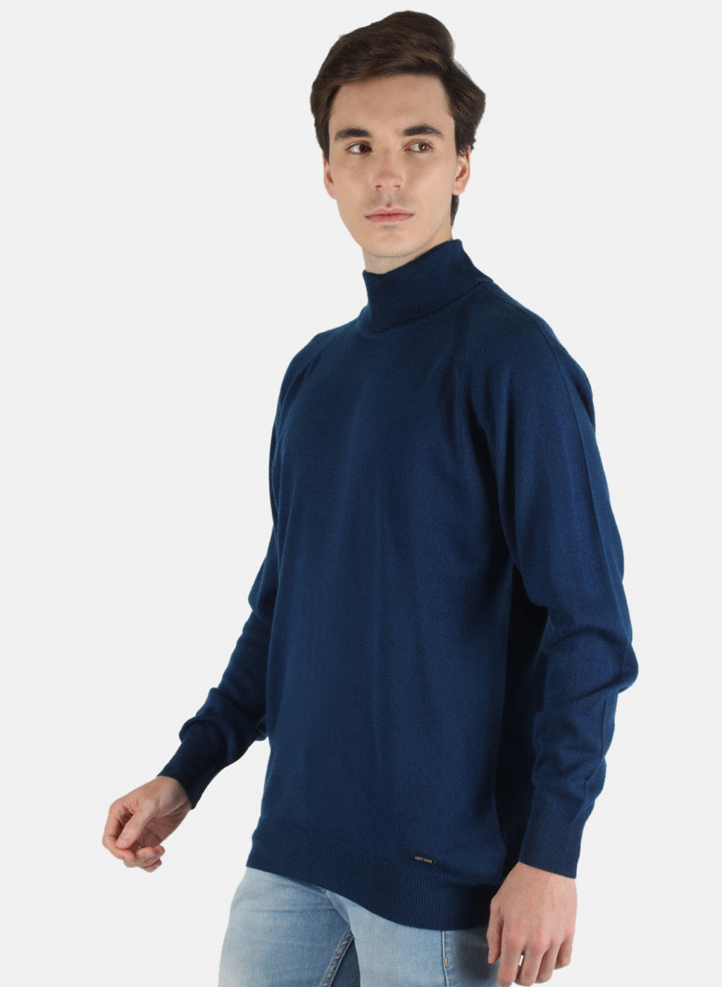 Men Blue Solid Pullover