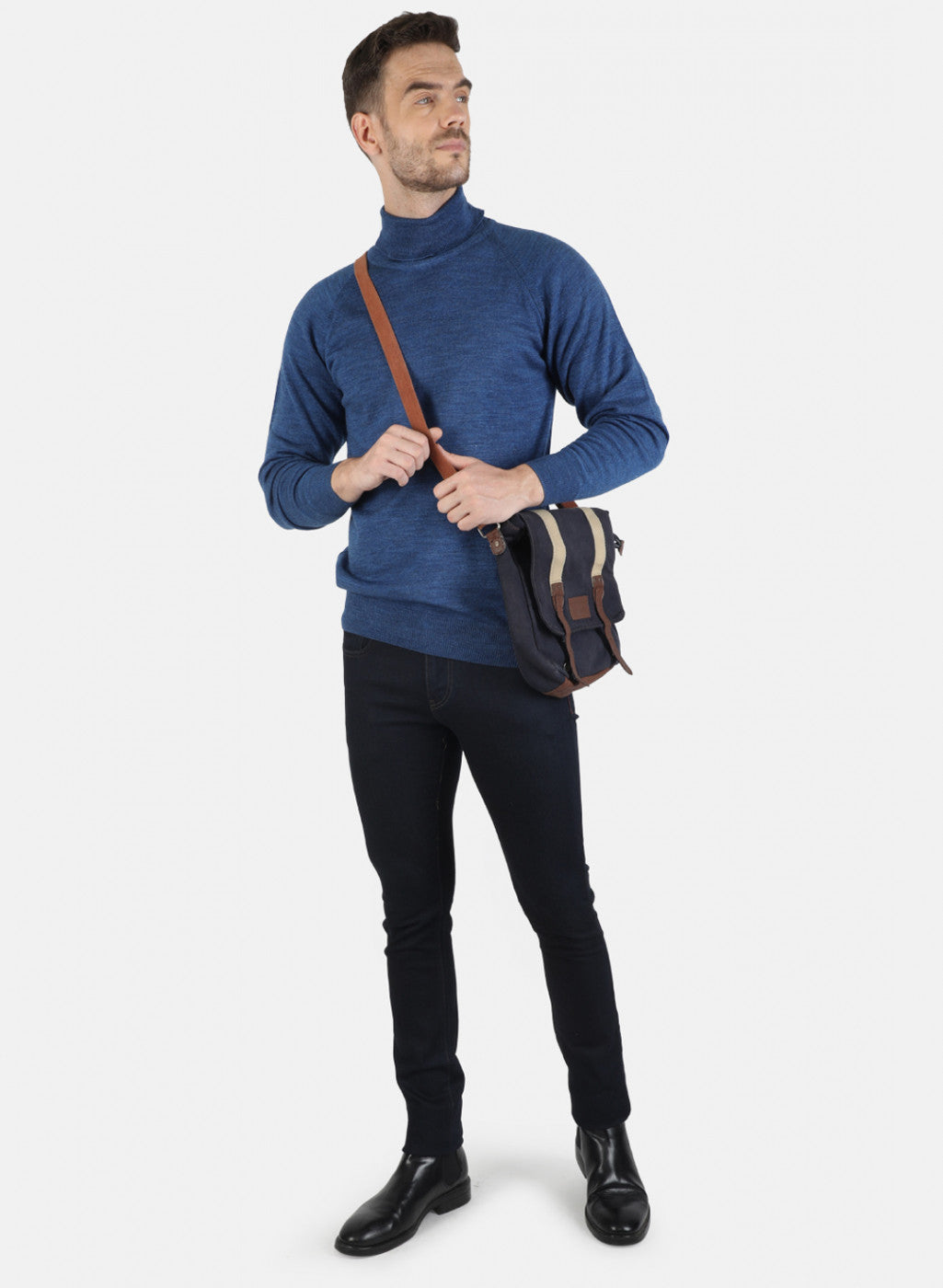 Men Blue Solid Pullover