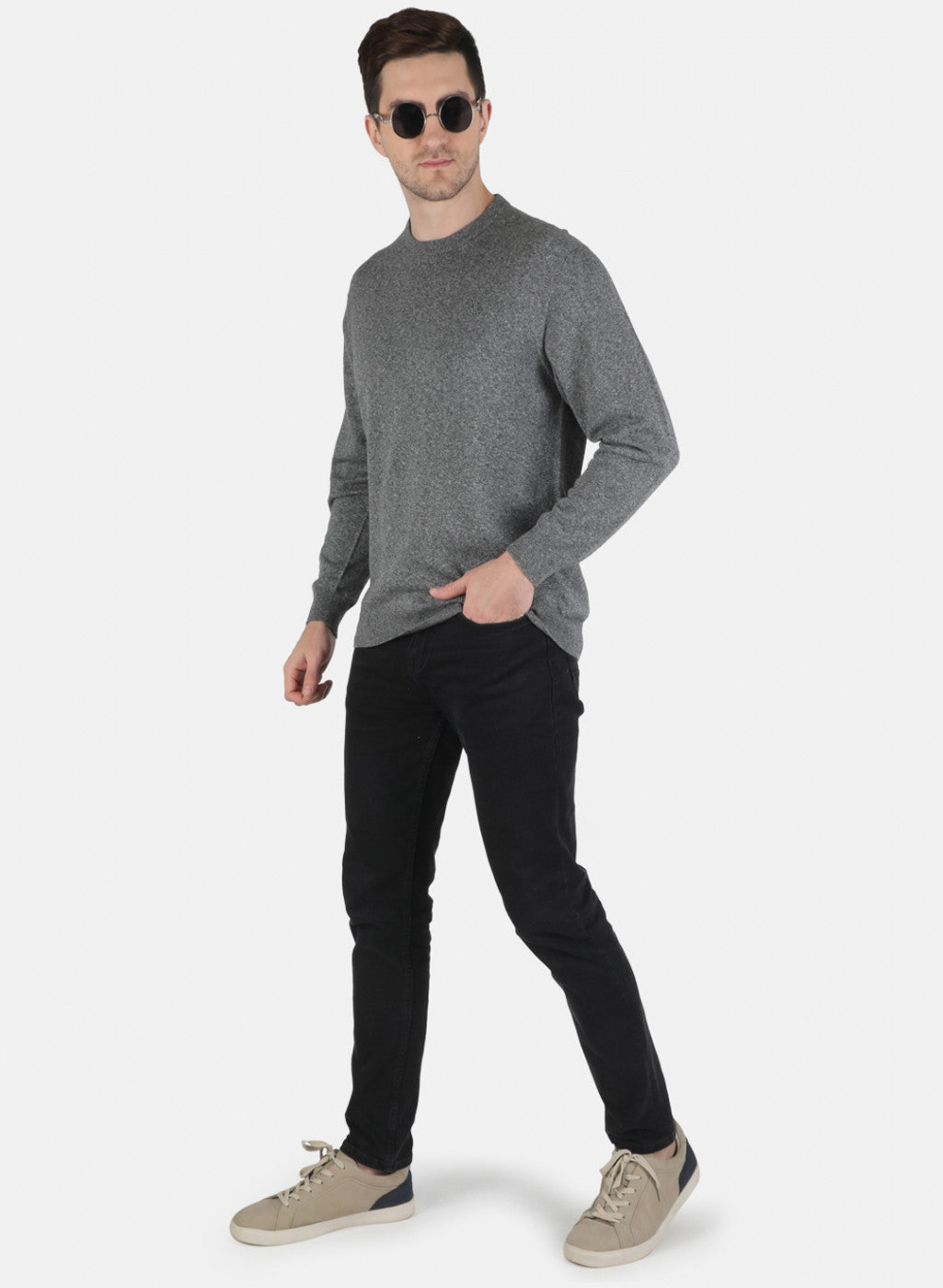 Men Grey Solid Pullover