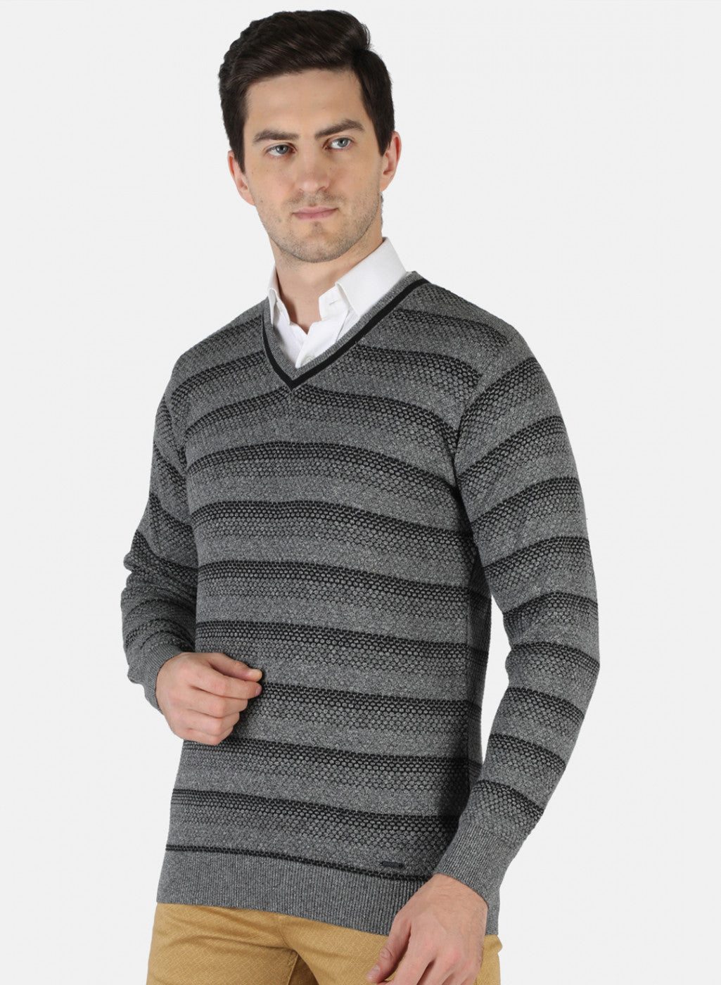 Men Grey Self Pullover