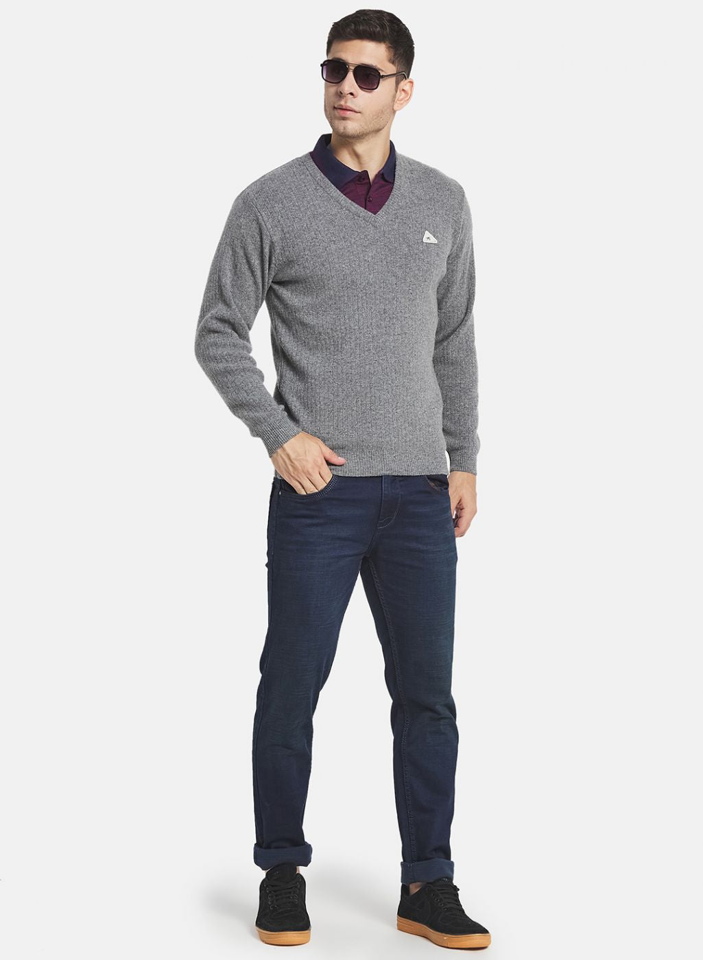 Men Grey Solid Pullover