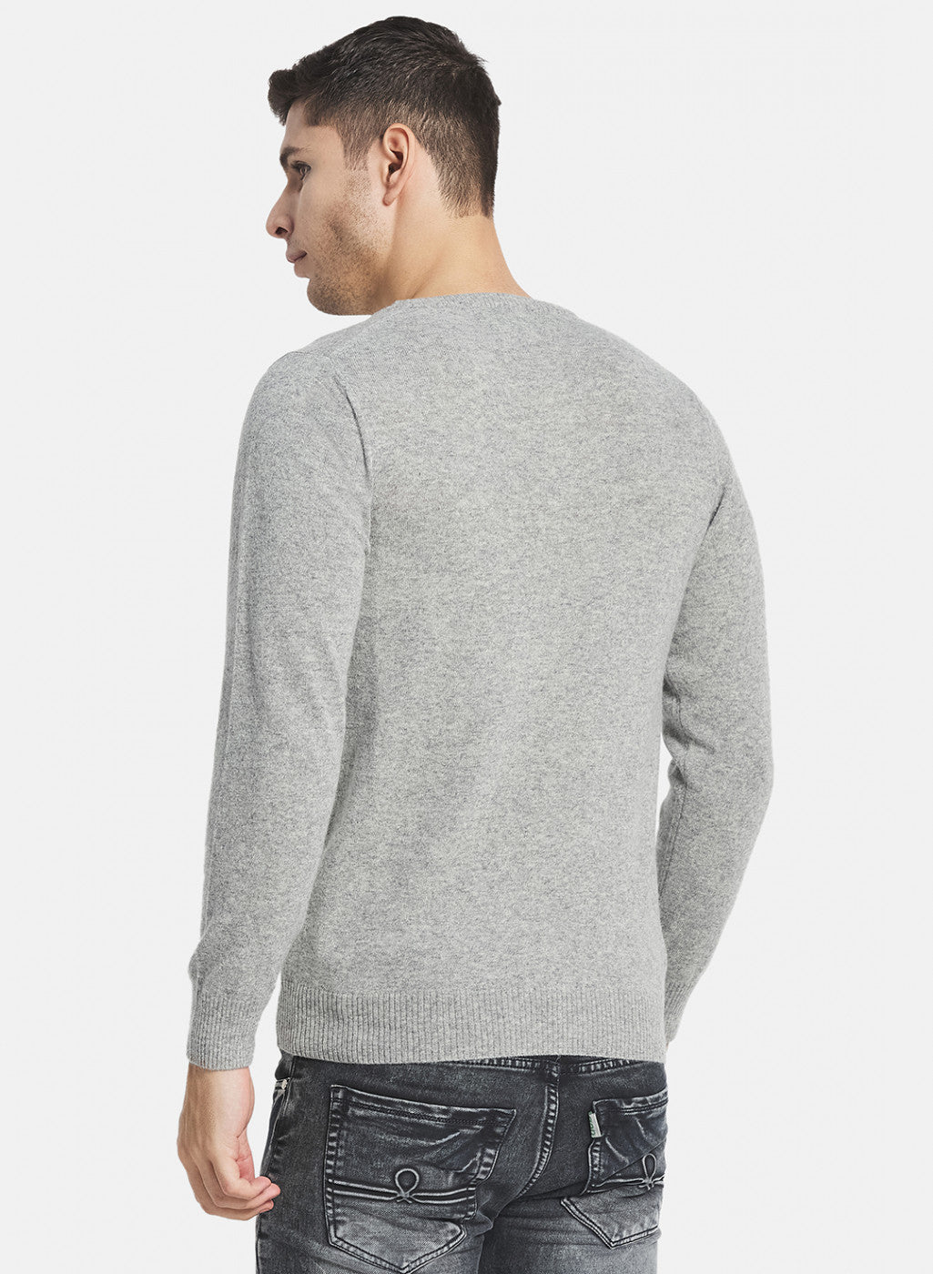 Men Grey Solid Pullover