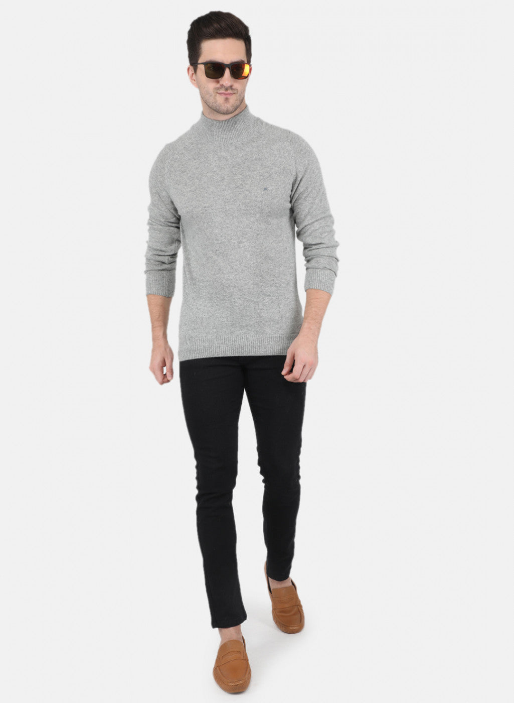 Men Grey Solid Pullover