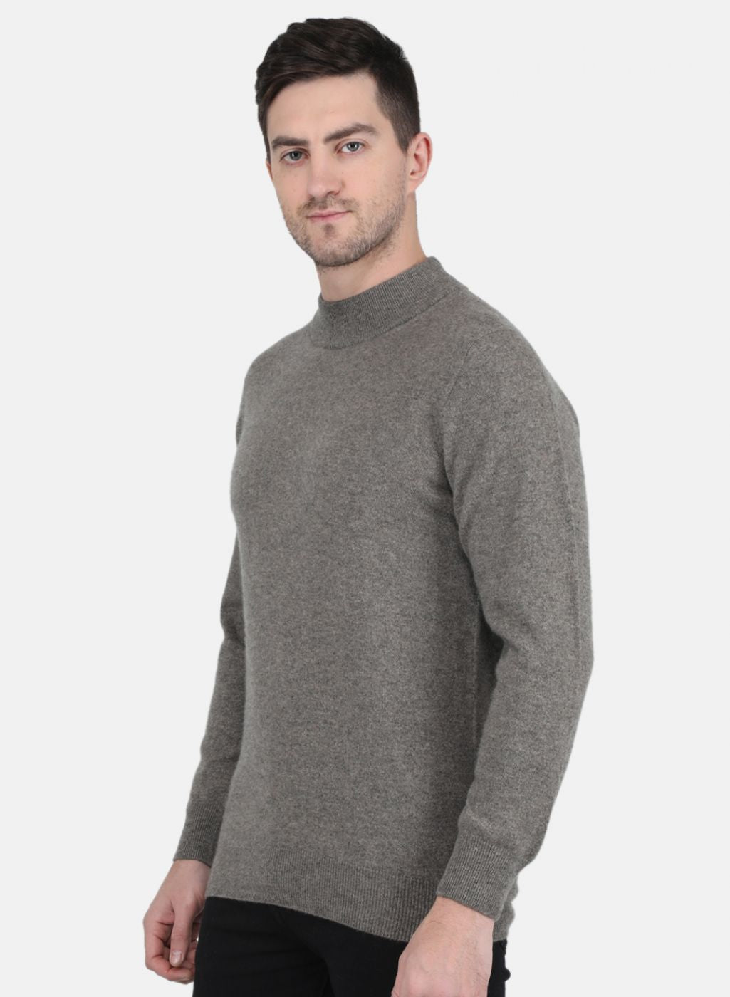 Men Grey Solid Pullover