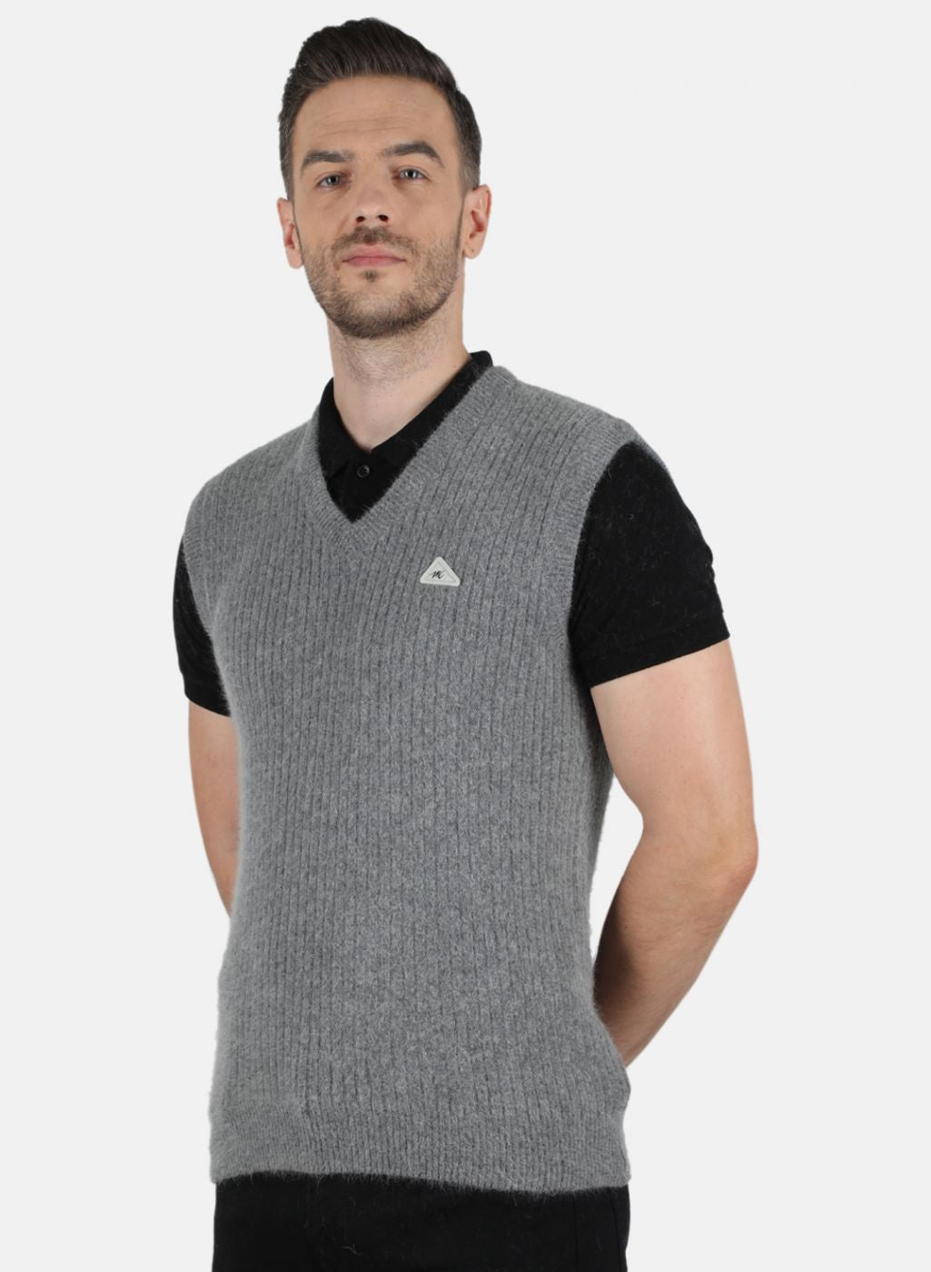 Men Grey Solid Sweater