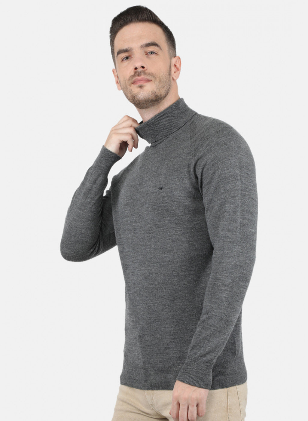 Men Grey Solid Pullover