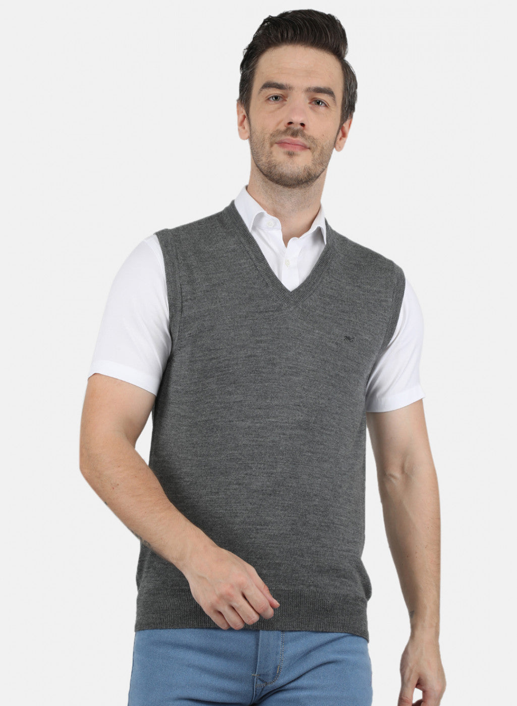 Men Grey Solid Sweater