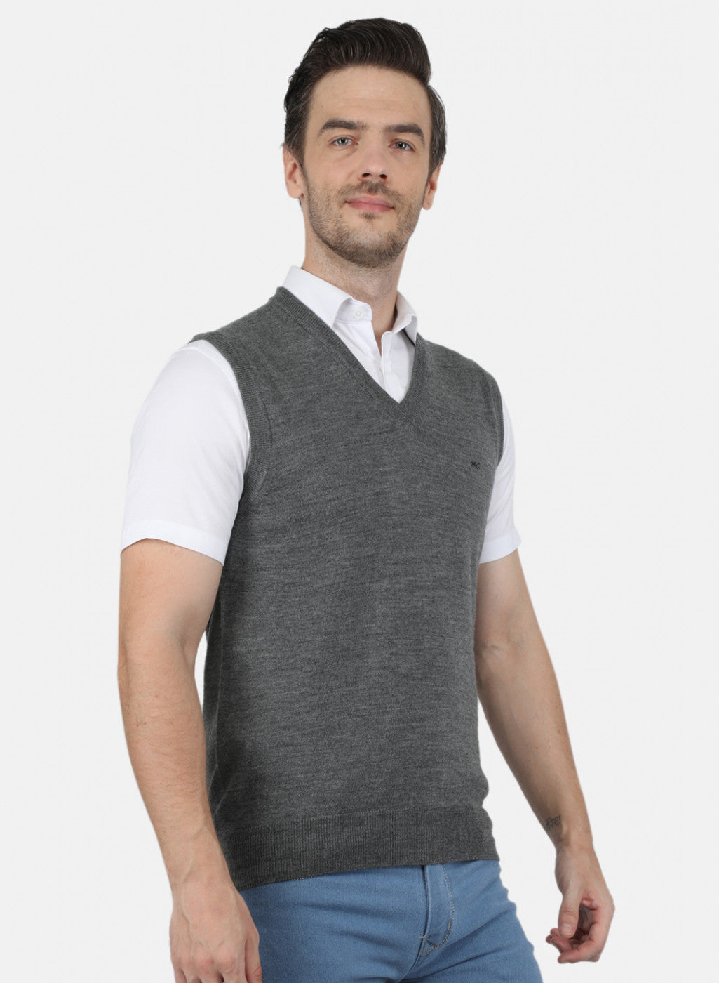 Men Grey Solid Sweater