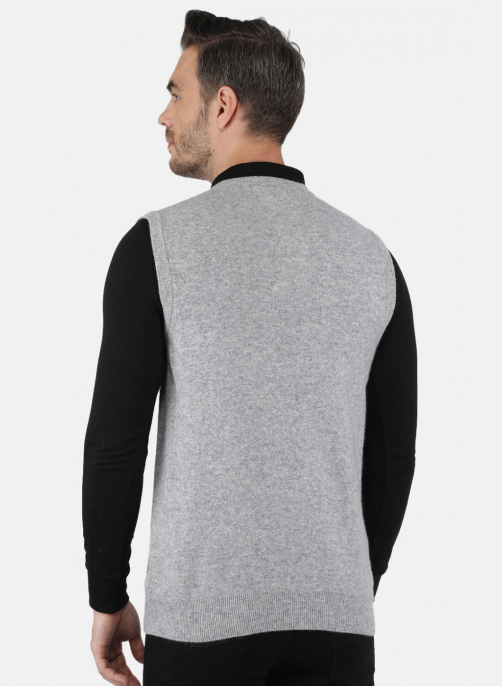 Men Grey Solid Sweater