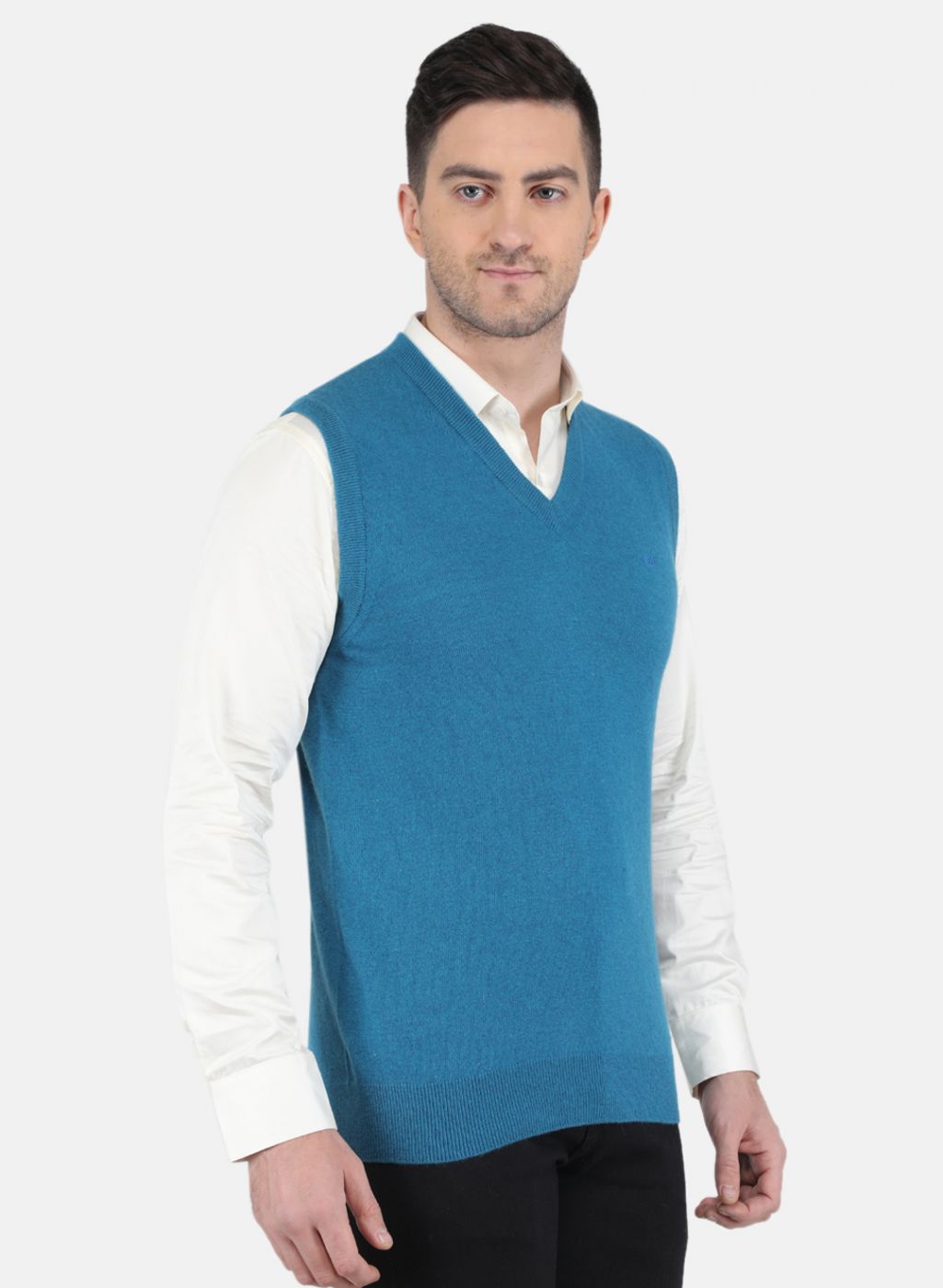 Men Blue Solid Sweater