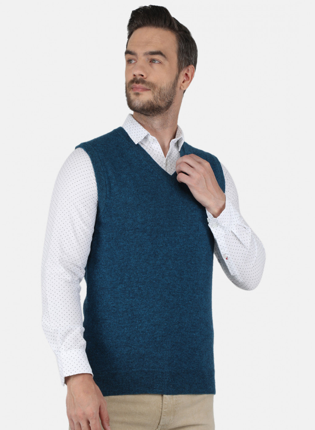 Men Blue Solid Sweater