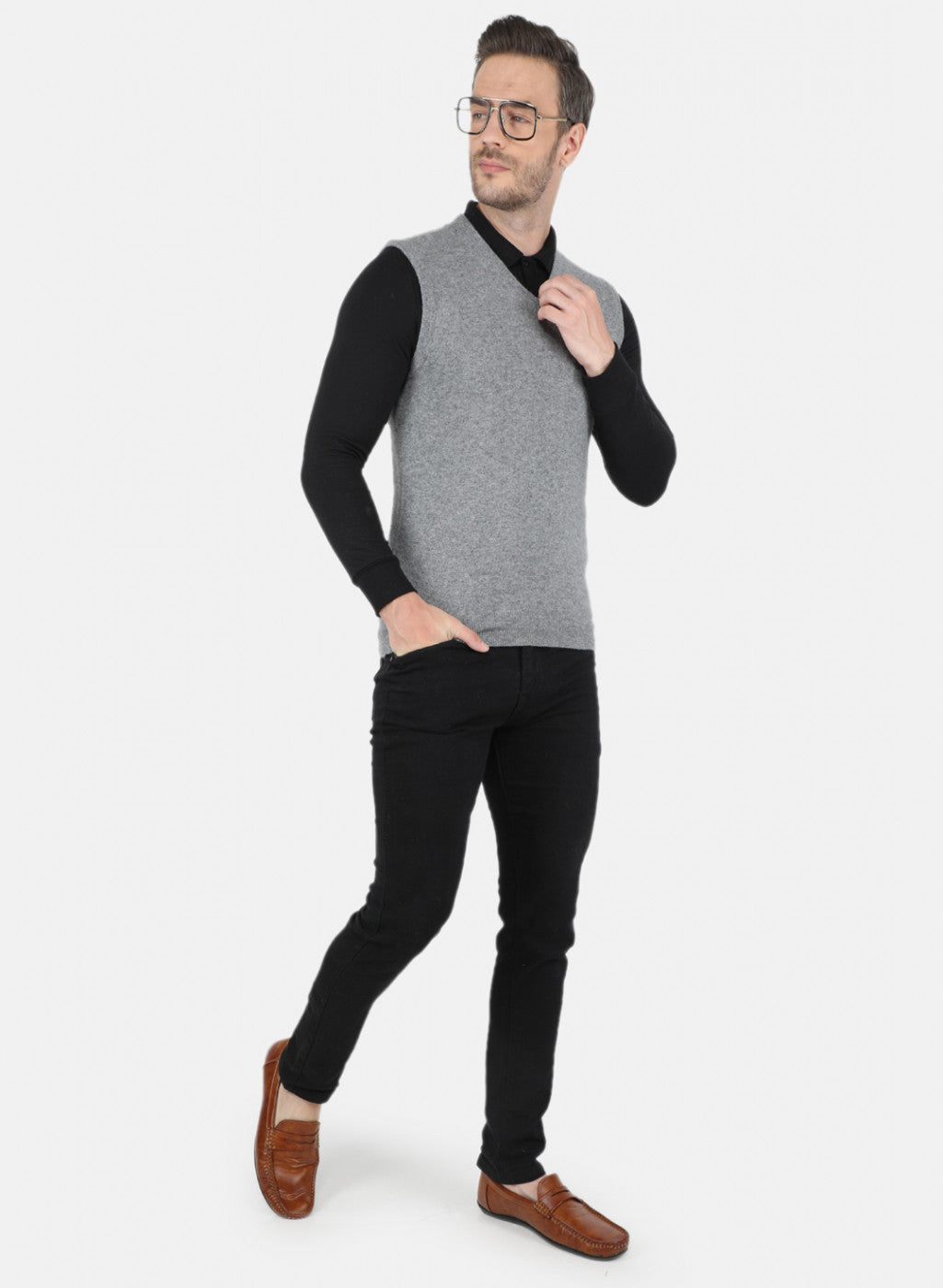 Men Grey Solid Sweater