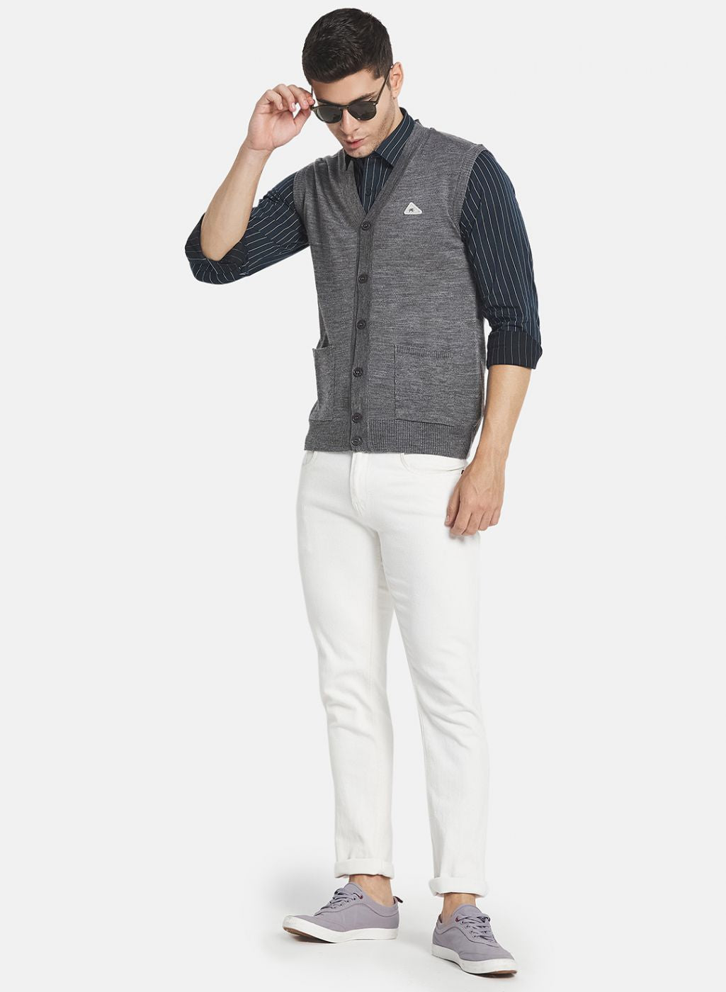 Men Grey Solid Cardigan