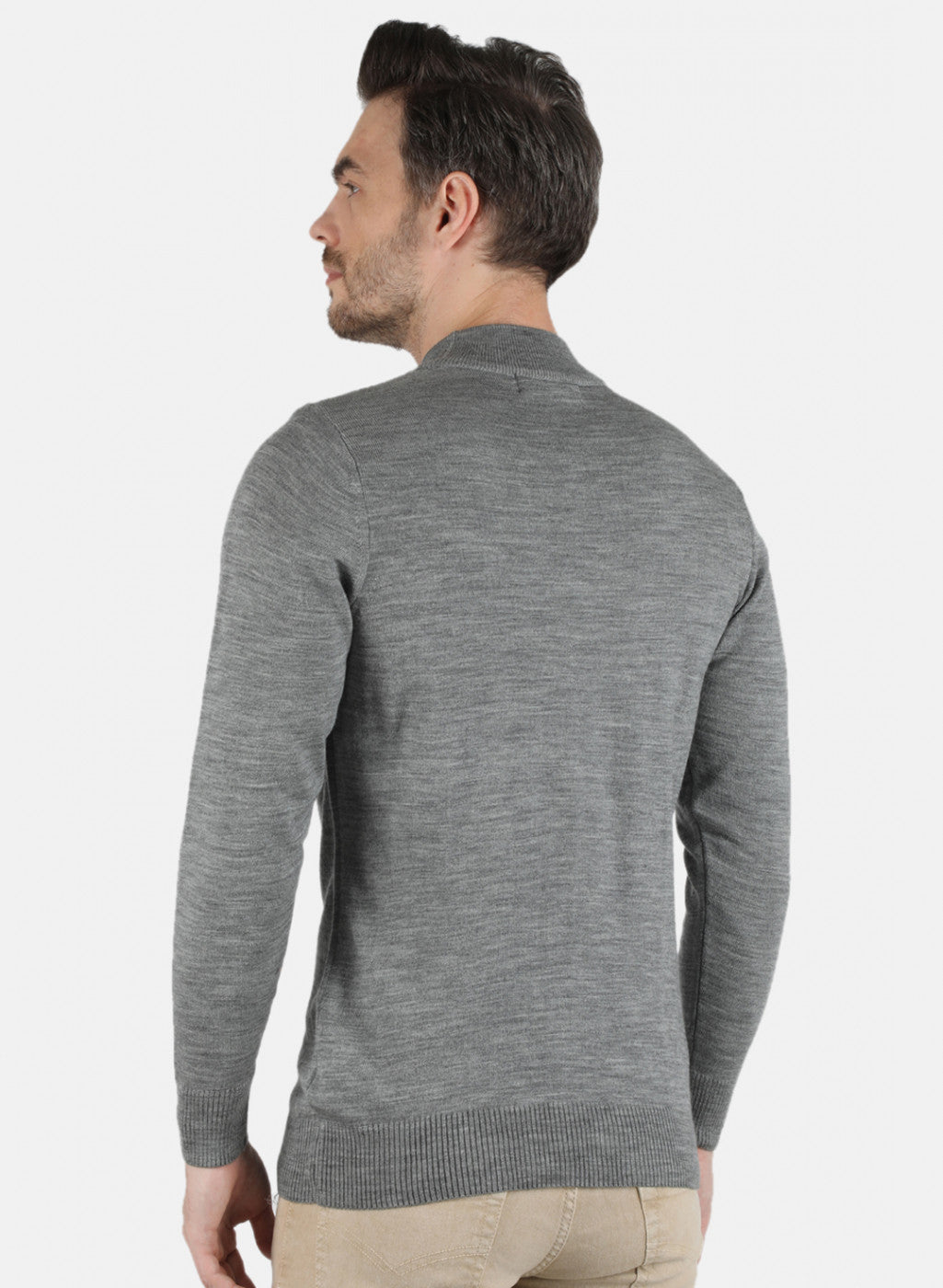 Men Grey Solid Pullover