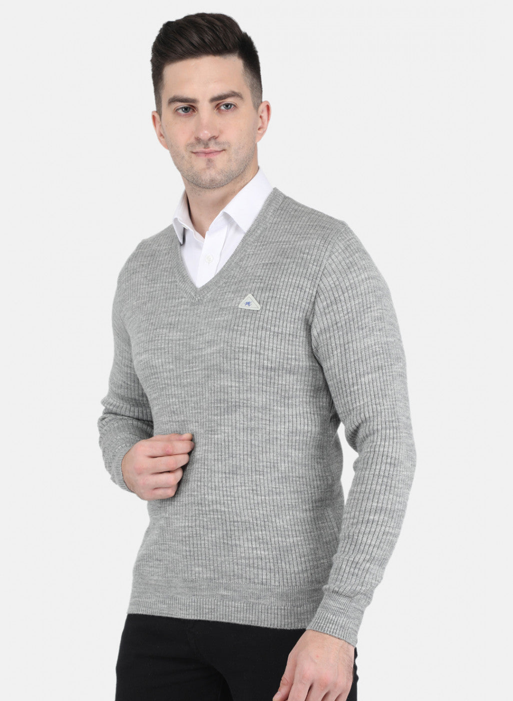 Men Grey Solid Pullover