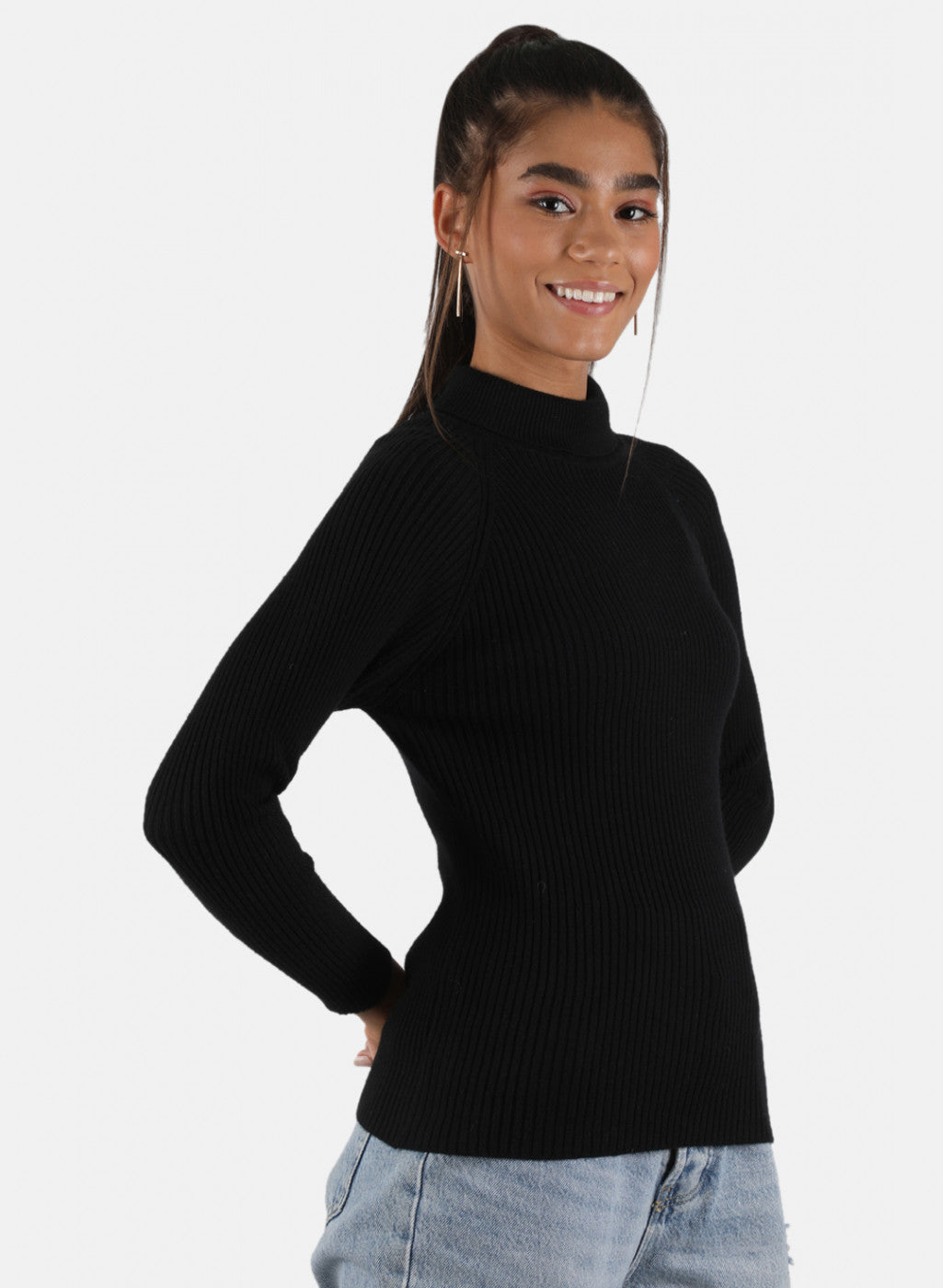 Women Black Solid Sceavy Top