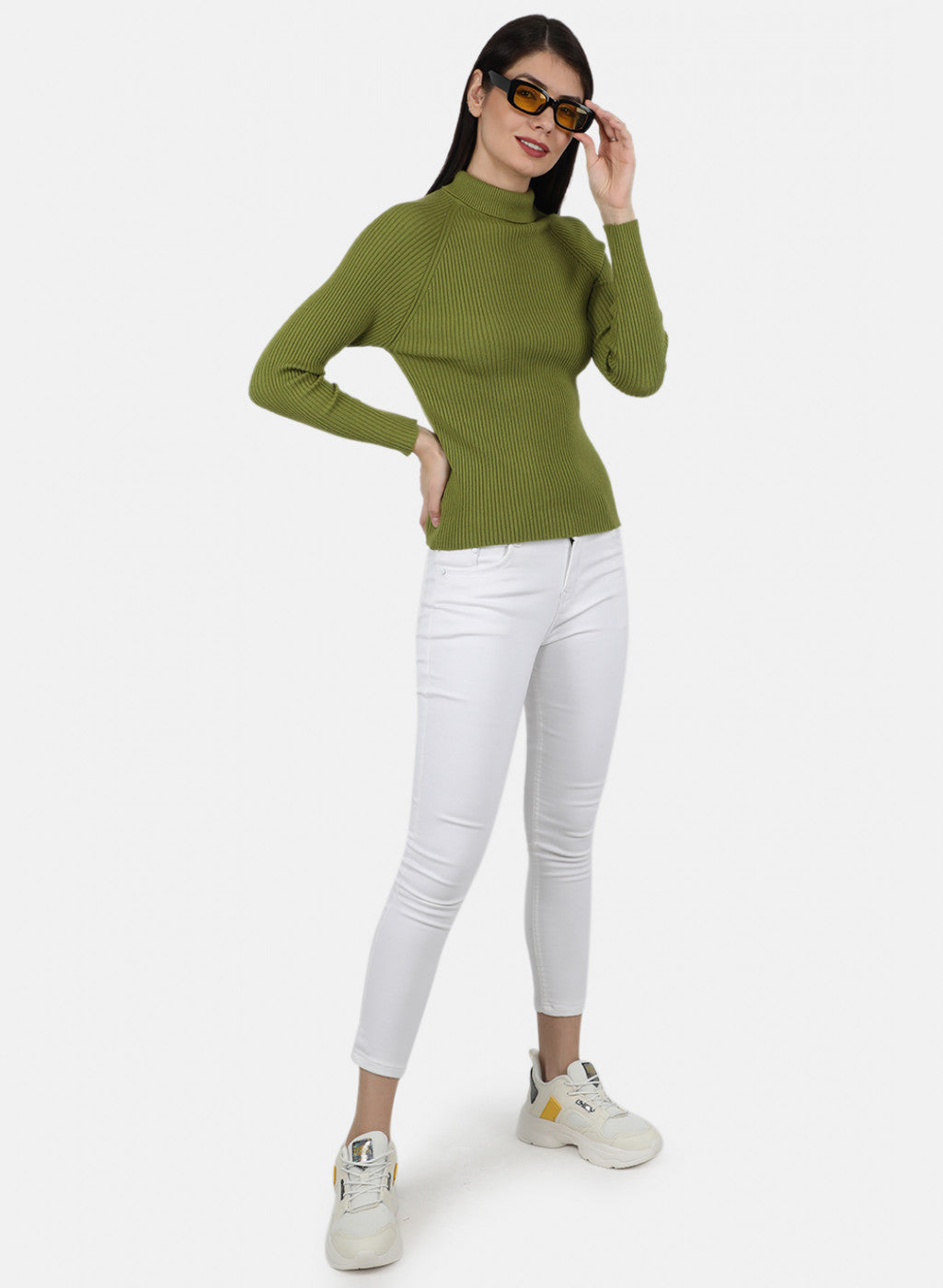 Women Green Solid Sceavy Top