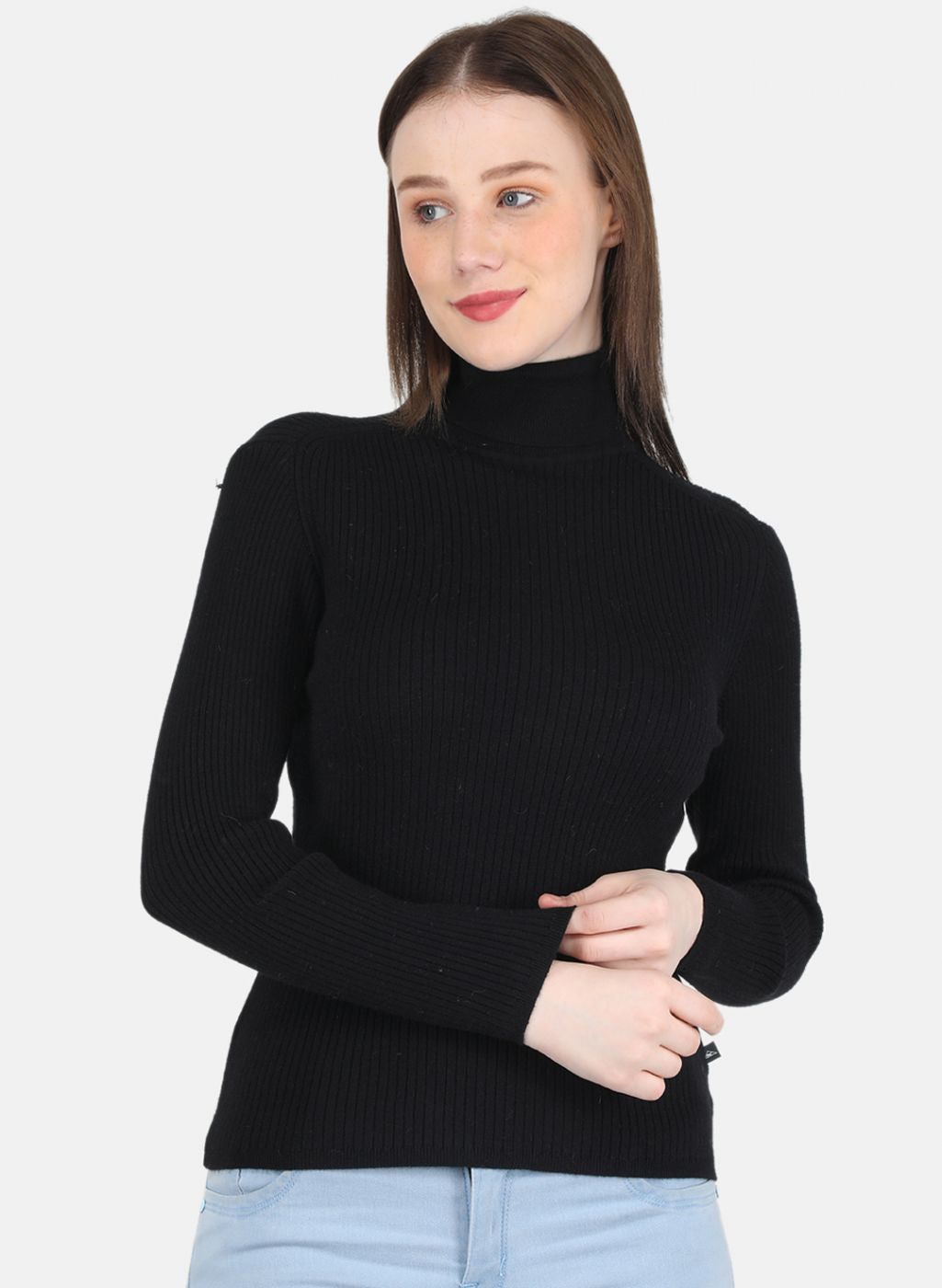 Women Black Solid Sceavy Top
