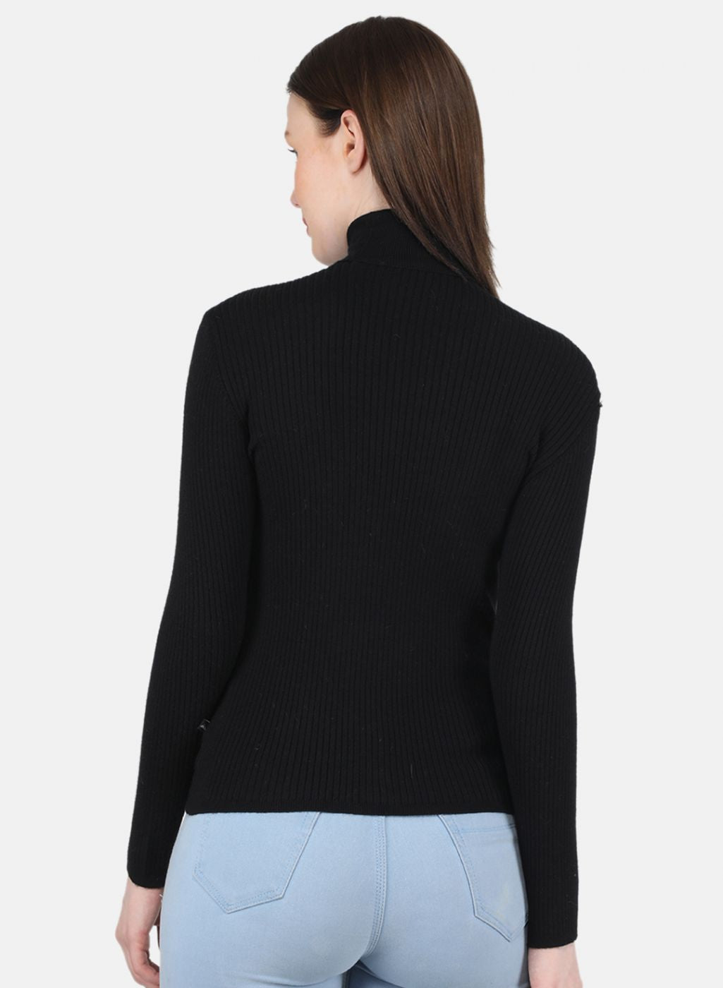 Women Black Solid Sceavy Top