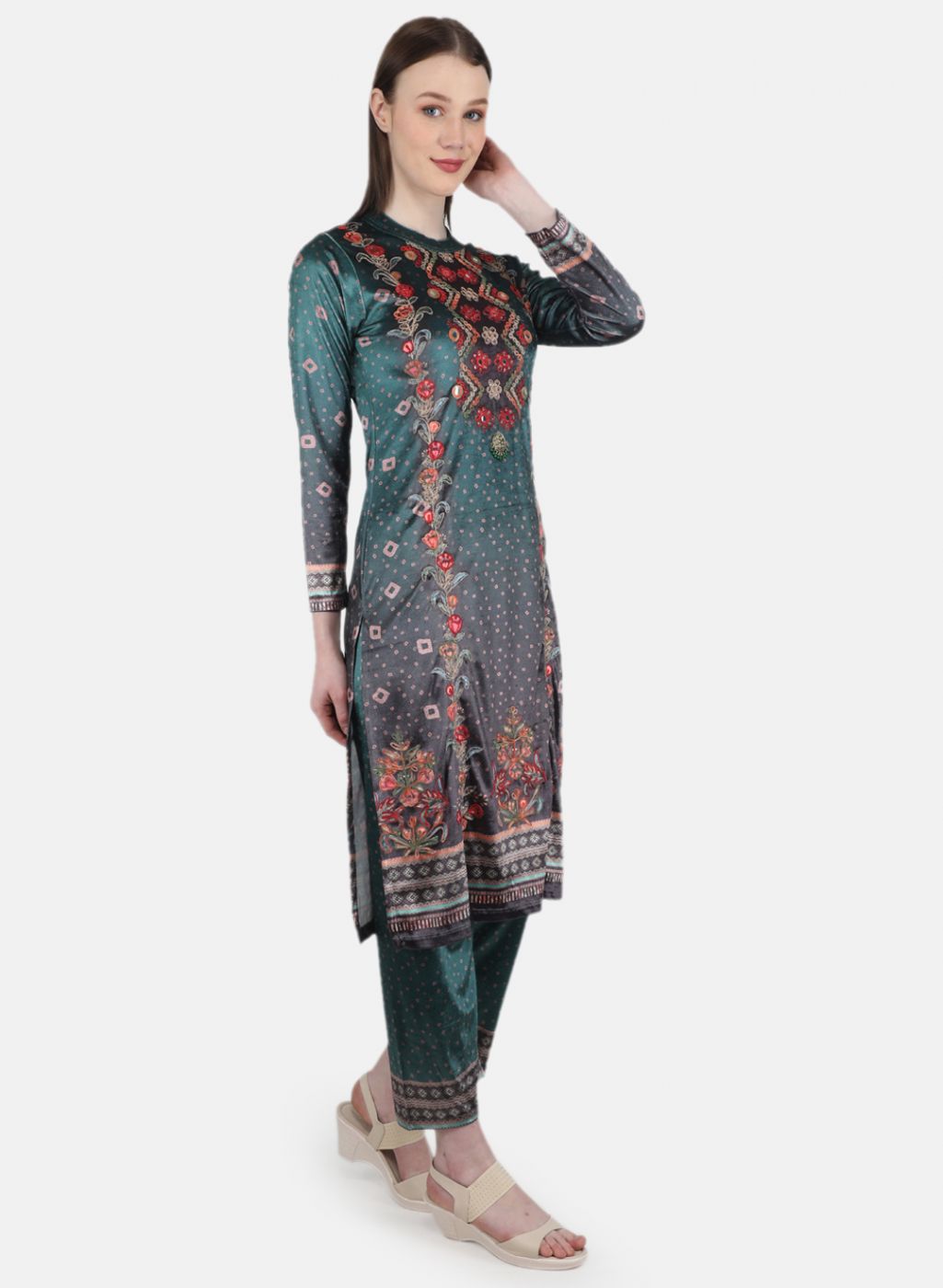 Women Green Kurti+Lower Set for Winter