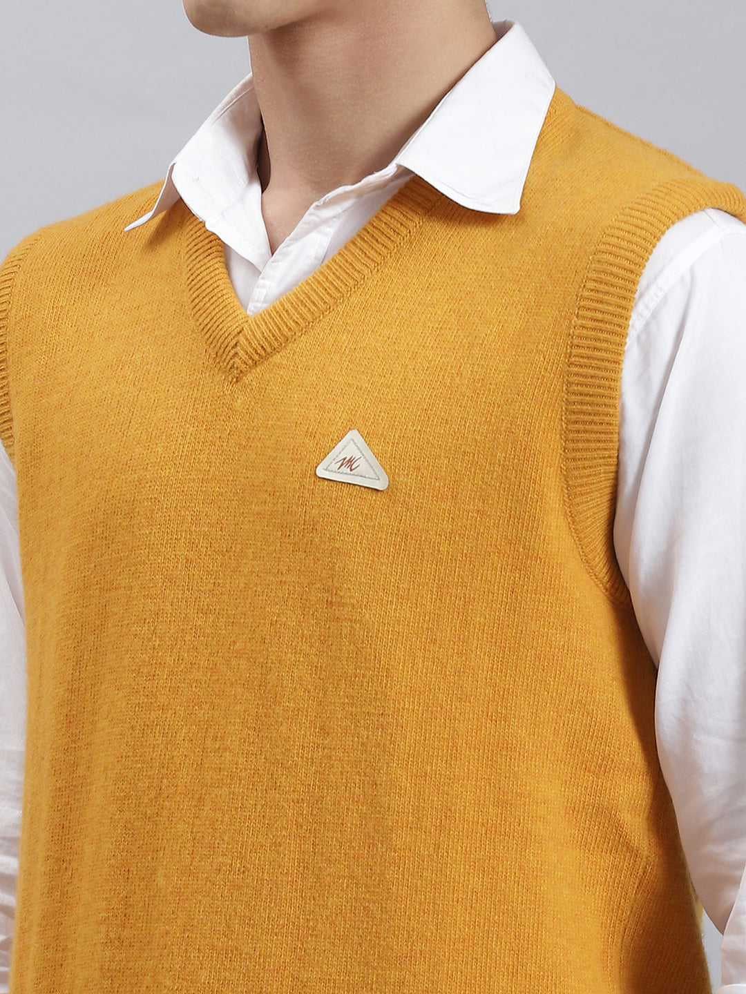 Men Mustard Solid V Neck Sleeveless Sweaters/Pullovers