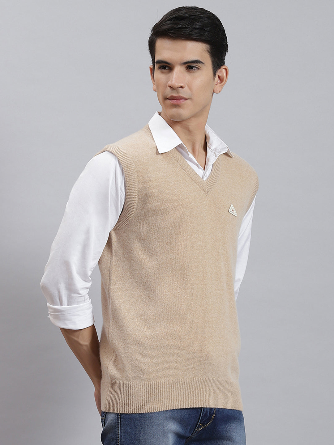 Men Camel Brown Solid V Neck Sleeveless Sweaters/Pullovers