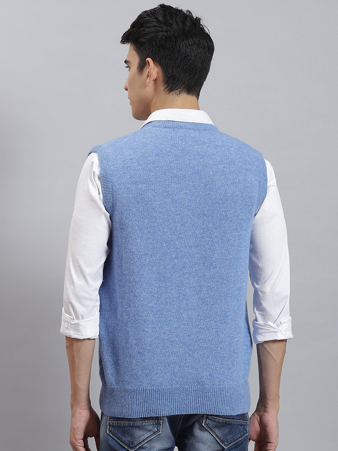 Men Blue Solid V Neck Sleeveless Sweaters/Pullovers