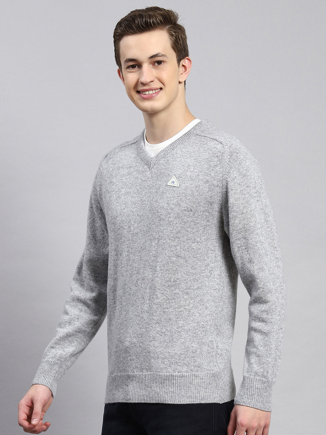 Men Grey Solid Pullover