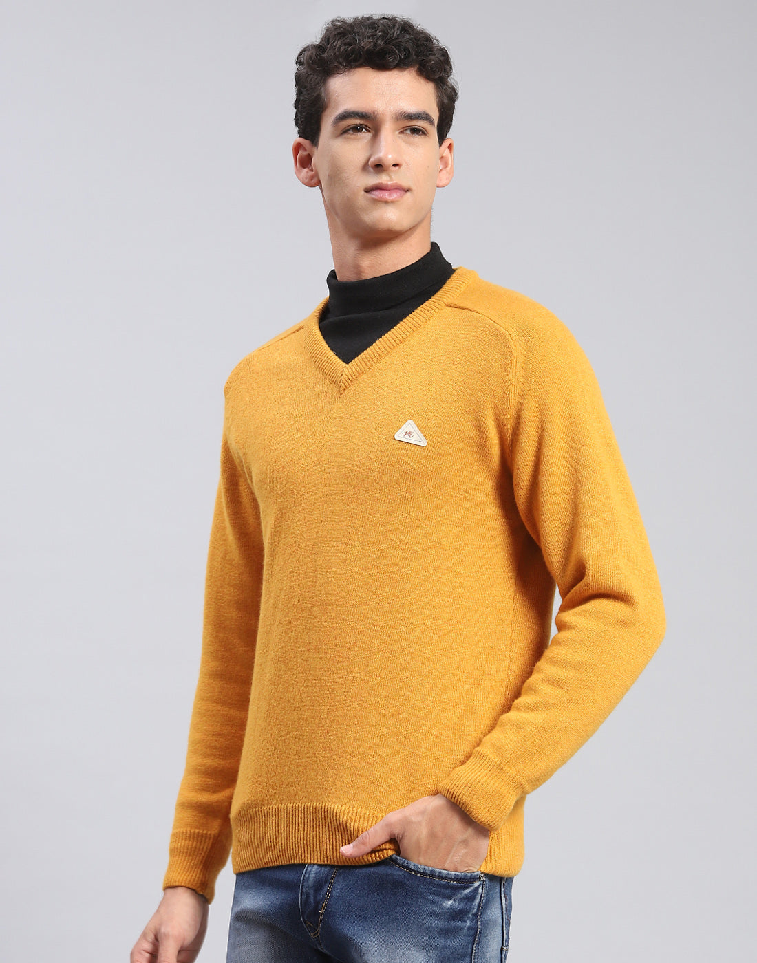 Men Mustard Solid V Neck Full Sleeve Pullover