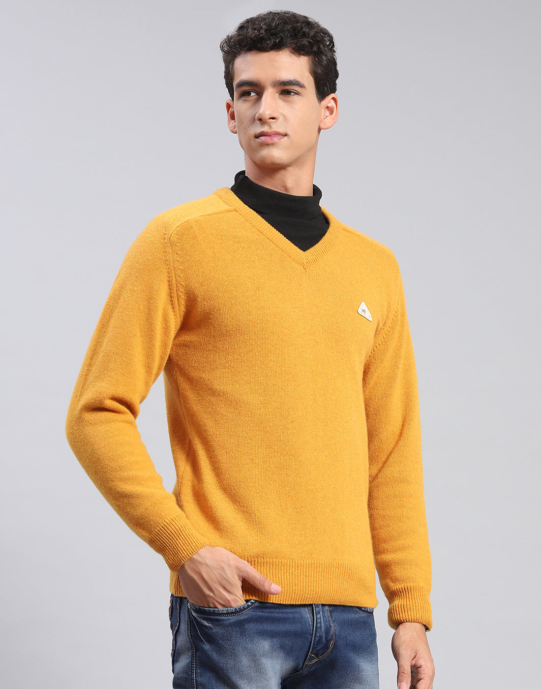 Men Mustard Solid V Neck Full Sleeve Pullover