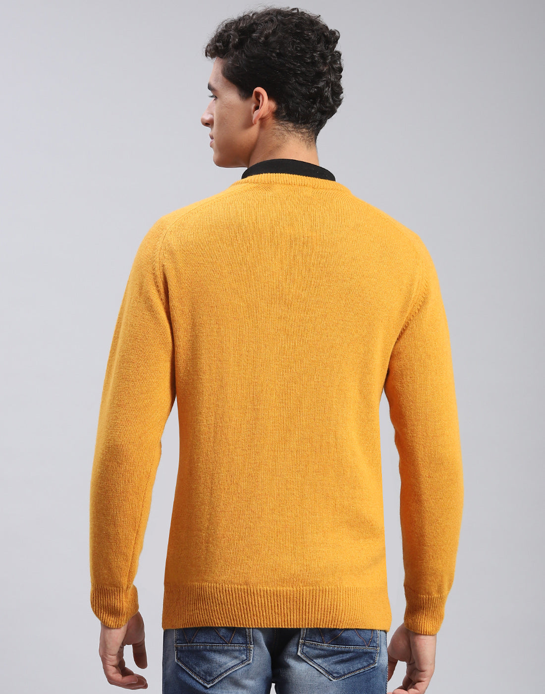 Men Mustard Solid V Neck Full Sleeve Pullover