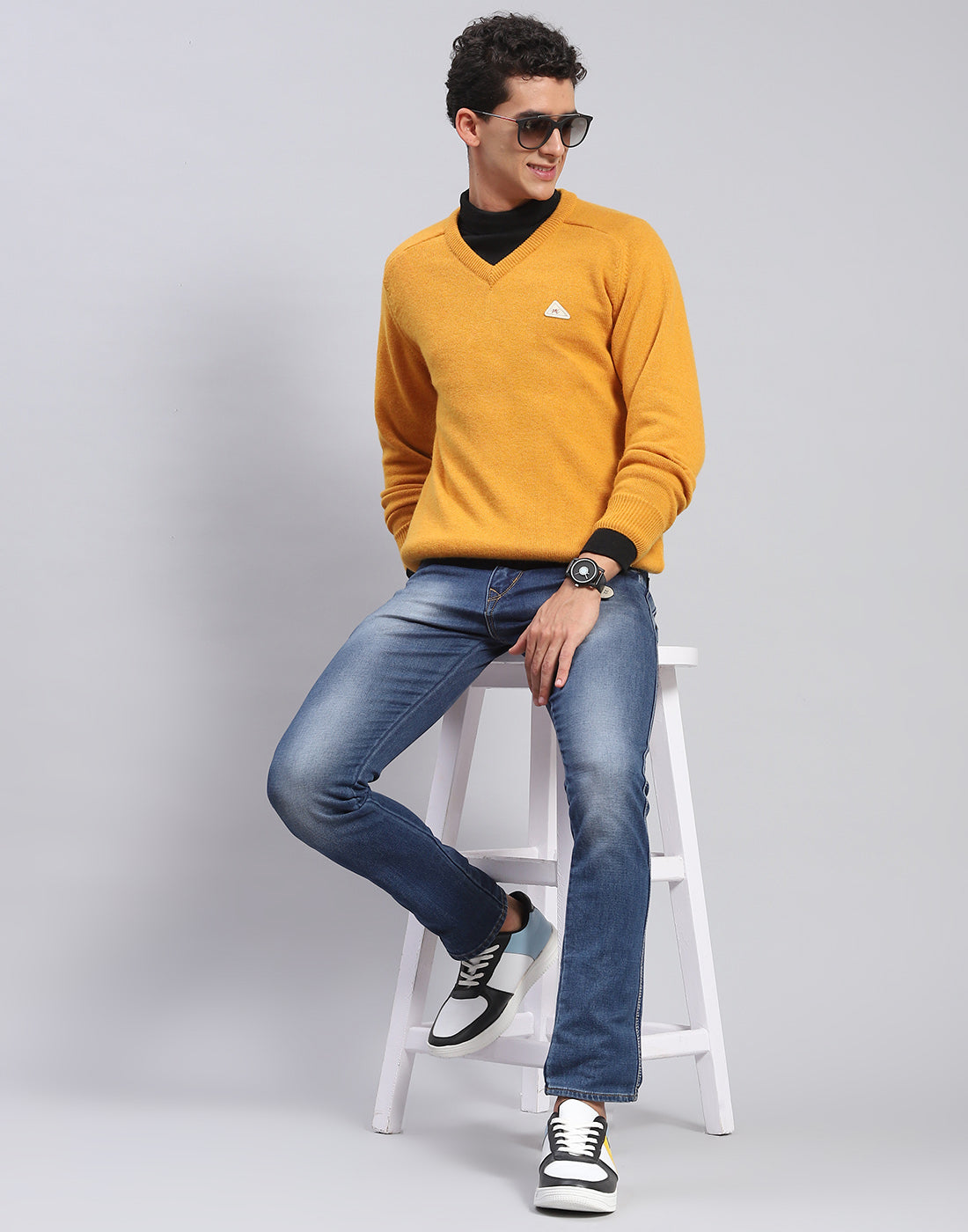 Men Mustard Solid V Neck Full Sleeve Pullover