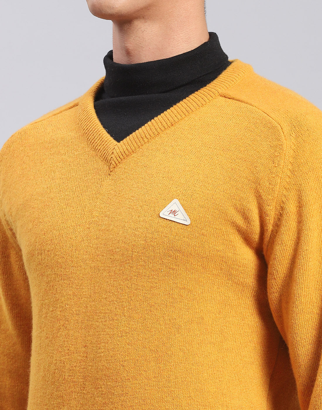 Men Mustard Solid V Neck Full Sleeve Pullover
