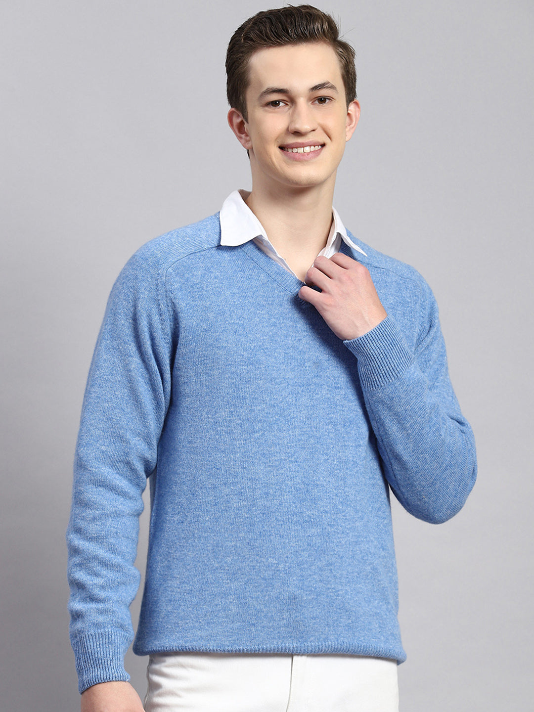 Men Sky Blue Solid Pullover
