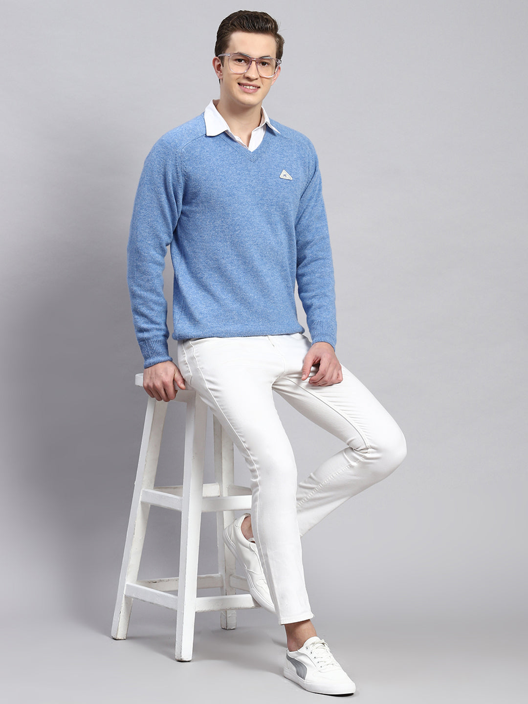 Men Sky Blue Solid Pullover - Main Image